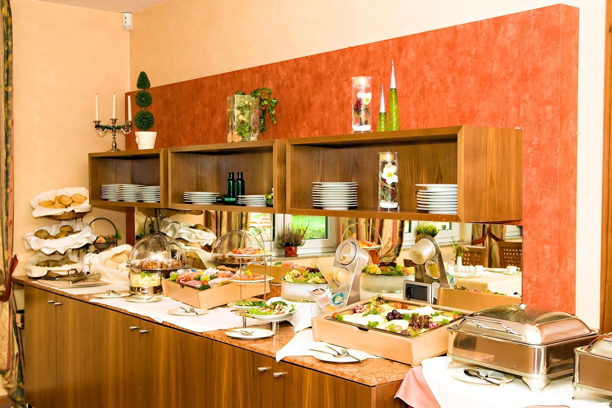 Lavital Sport- & Wellness Hotel Wesendorf Eksteriør bilde